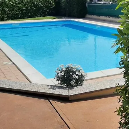 Διαμέρισμα Holiday Sun Raffa